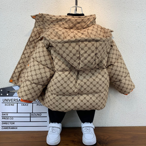 Téli gyerek melegítő kapucnival és zsebekkel fiúknak