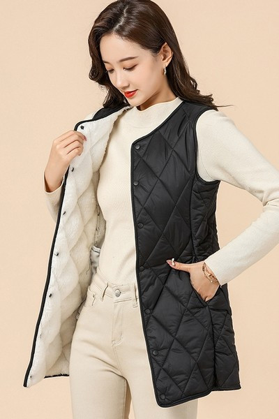 Pehme voodriga ja tepitud efektiga naistevest