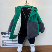 Meleg téli kabát polár és kapucni részekkel