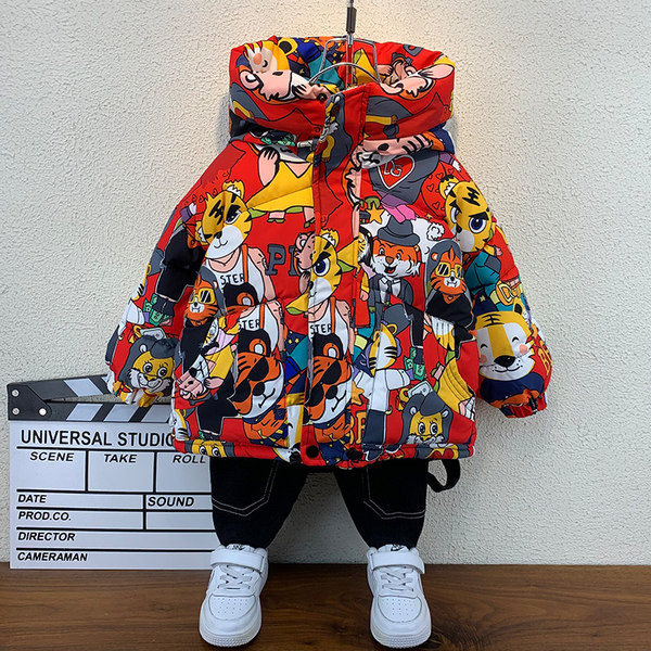 Új modell gyerekkabát színes rátéttel és kapucnival fiúknak