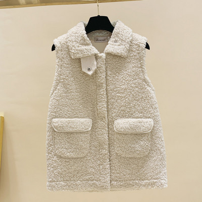 Modern pehelymellény zsebekkel