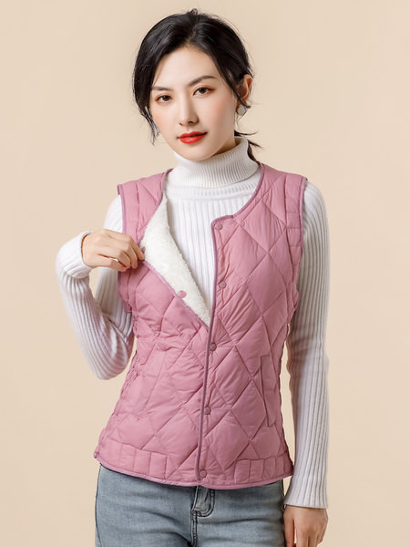 Testre szabott pamutmellény gombokkal és meleg béléssel