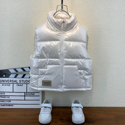 Gyermek sport téli mellény magas gallérral és felirattal