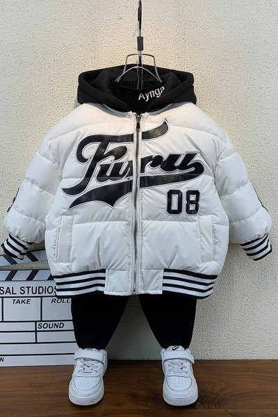 Gyermek téli kabát kapucnis fiúknak többféle színben