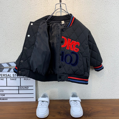 Gyermek őszi-téli kabát fiúknak steppelt hatással