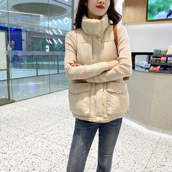 Új modell mellény magas gallérral és zsebekkel