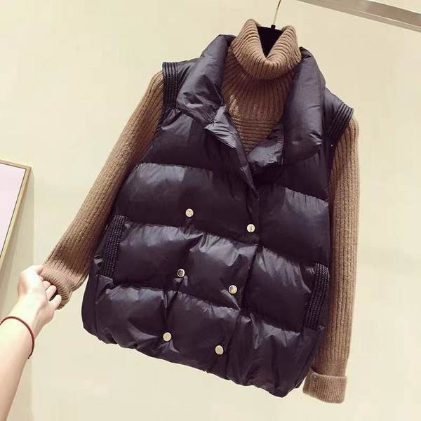 Μοντέρνο γυναικείο γιλέκο με κουμπιά