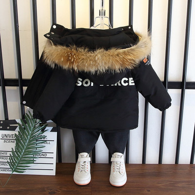 Gyerek téli kabát kapucnival és felirattal, vastag béléssel