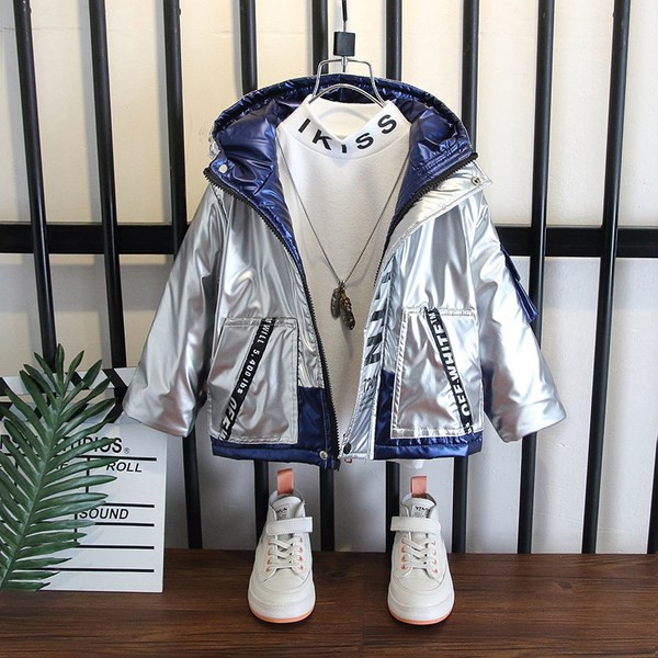 Särava efekti ja kirjadega talvine soojendus poistele