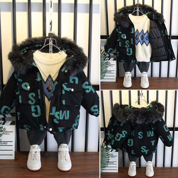 Moodne laste jope suletikuga kapuutsiga