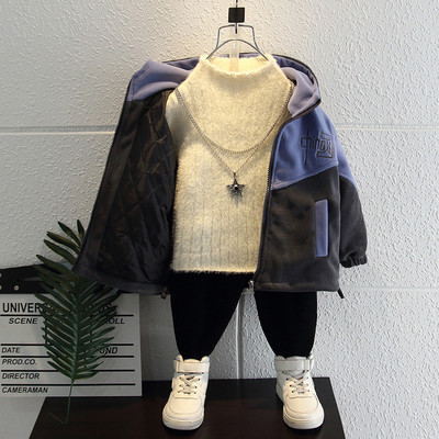 Gyermek téli kabát zöld és kék felirattal