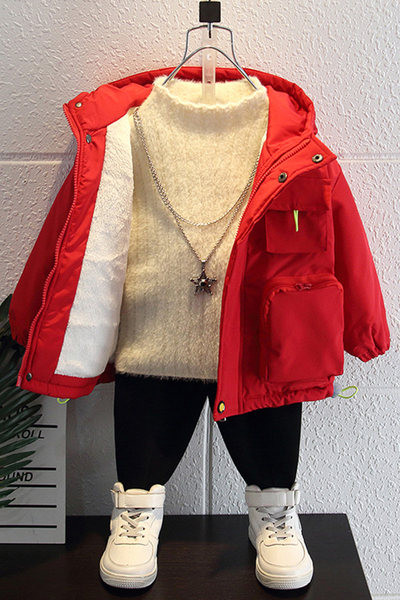 Feliratos gyerekkabát fiúknak kapucnival