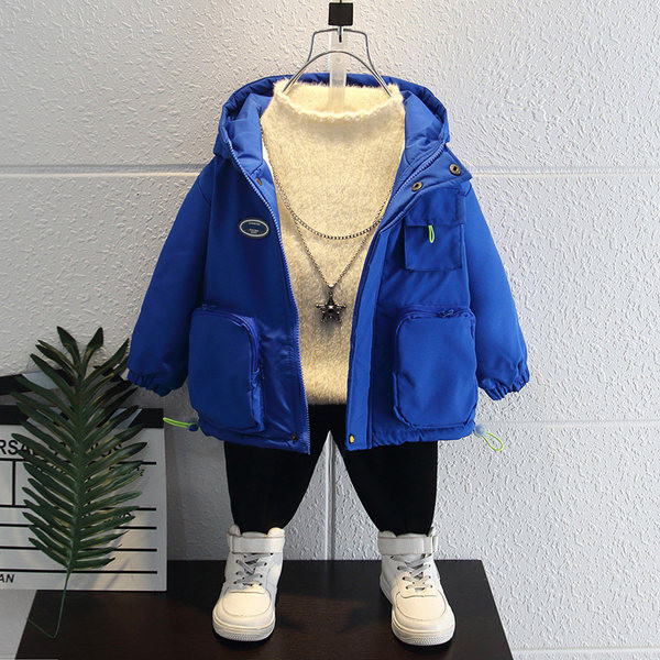 Feliratos gyerekkabát fiúknak kapucnival