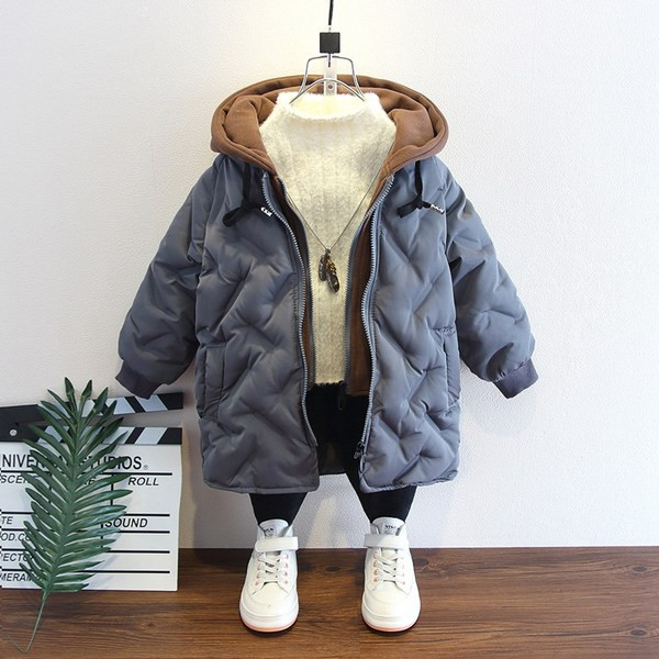 Kapuutsi ja lukuga talvine lastejope - poistele