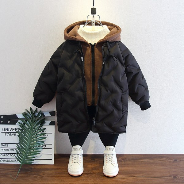 Kapuutsi ja lukuga talvine lastejope - poistele