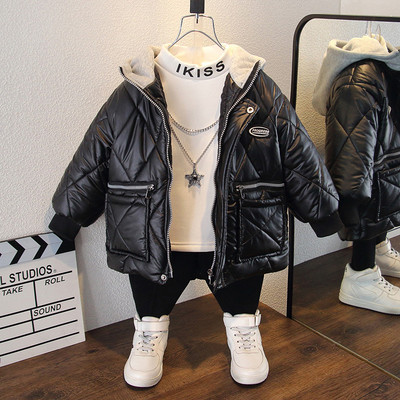 Gyermek téli kabát zöld és fekete színben