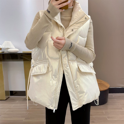 Női mellény magas gallérral és nyakkendővel - három színben