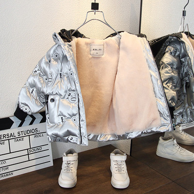 Modern téli kabát fiúknak kapucnival és meleg béléssel