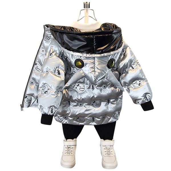 Modern téli kabát fiúknak kapucnival és meleg béléssel