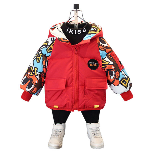 Új modell gyerek téli kabát színes rátéttel fiúknak