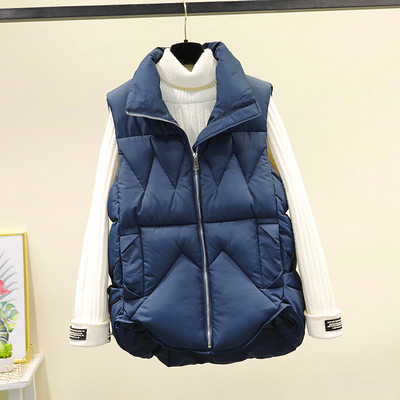 Női mellény zsebekkel és cipzárral három színben