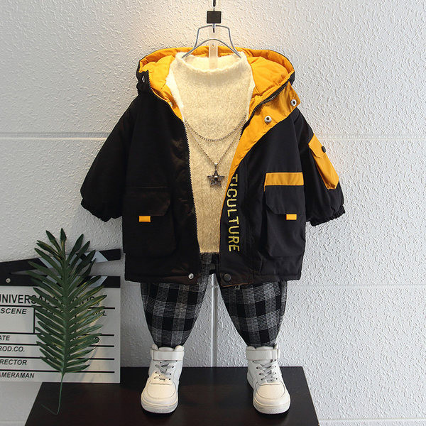 Téli gyerekdzseki meleg béléssel és zsebekkel