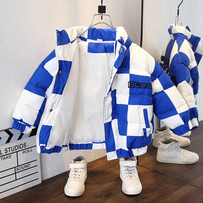 Kapuutsiga ja kirjaga uus mudel poistele laste jope