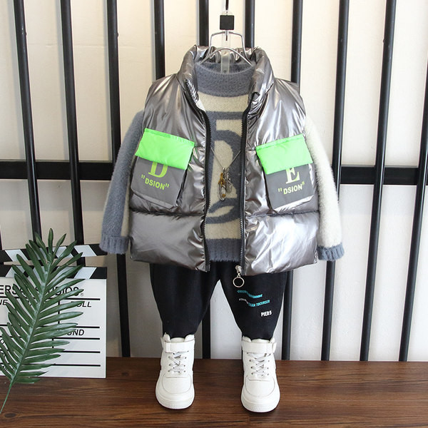 Modern gyerekmellény zsebekkel