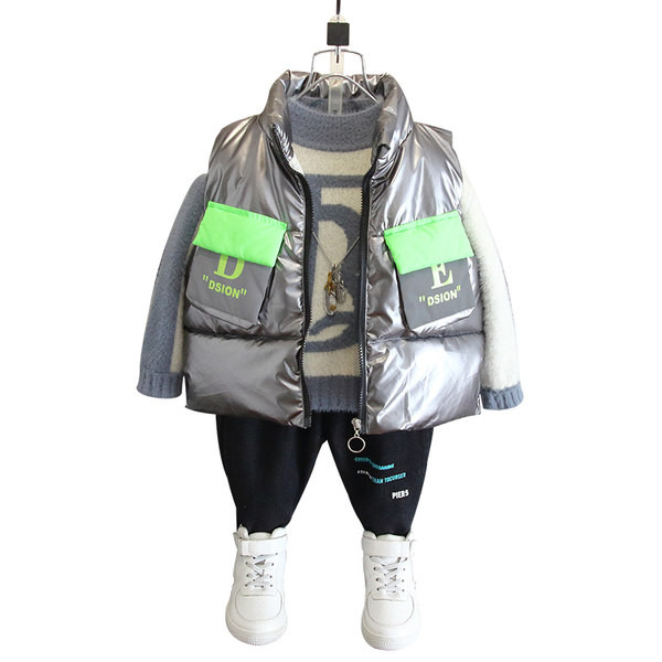 Modern gyerekmellény zsebekkel