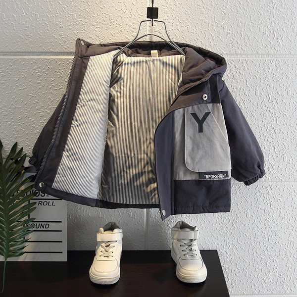 Jesensko-zimska jakna za dječake sa natpisom na leđima