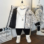 Kahes värvitoonis lukuga laste jope poistele