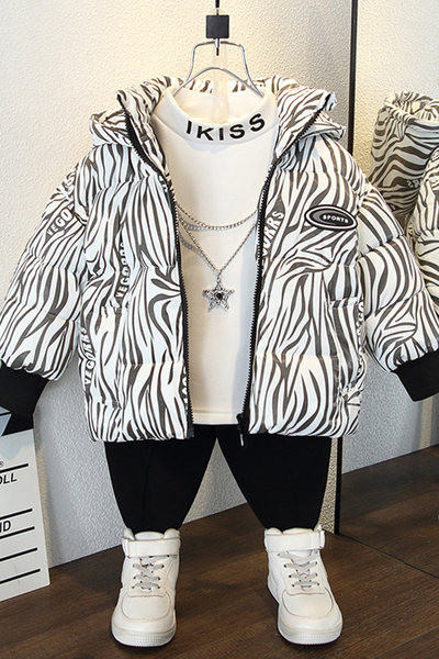 Kahes värvitoonis lukuga laste jope poistele