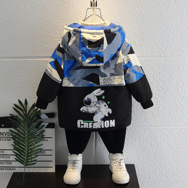 Téli gyerekkabát kapucnival és puha béléssel