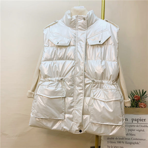 Uus mudel taskutega vest - naistele