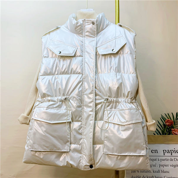 Uus mudel taskutega vest - naistele