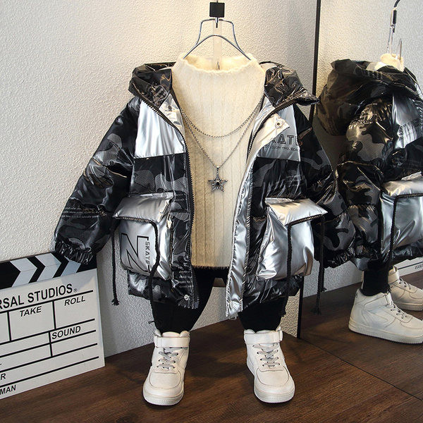 Téli gyerekkabát kapucnival fehér és fekete színben