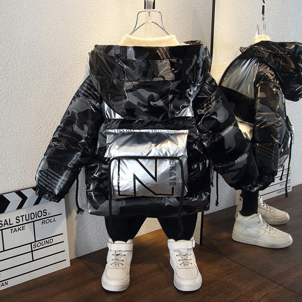 Téli gyerekkabát kapucnival fehér és fekete színben