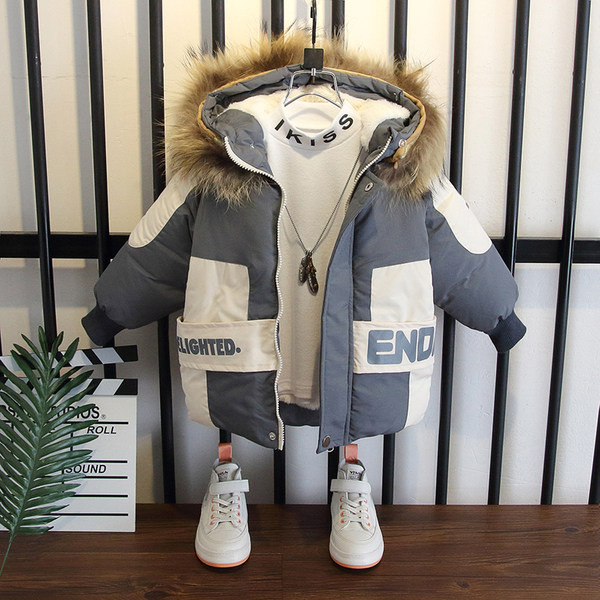 Téli gyerek melegítő pehely béléssel és kapucnival fiúknak