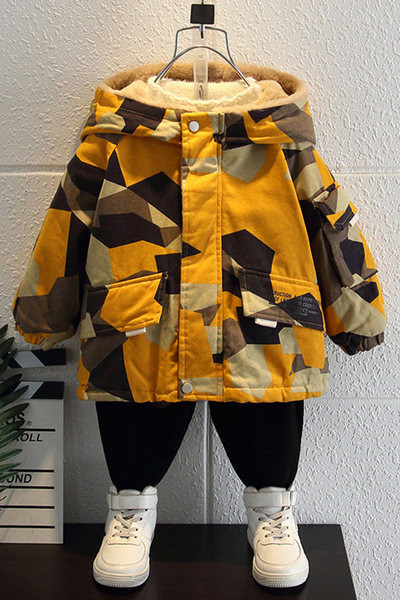 Gyermek terepszínű kabát meleg béléssel