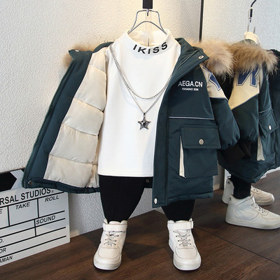 Laste talvejope sulekraega ja kirjaga seljal