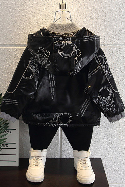 Gyermek melegítő meleg béléssel és színes mintával