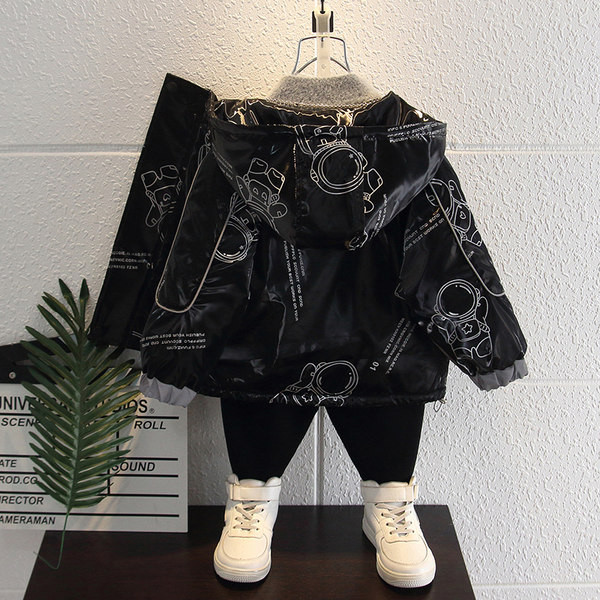 Gyermek melegítő meleg béléssel és színes mintával