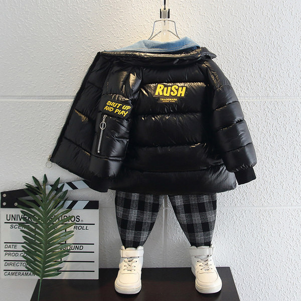 Fényes hatású meleg téli kabát fiúknak