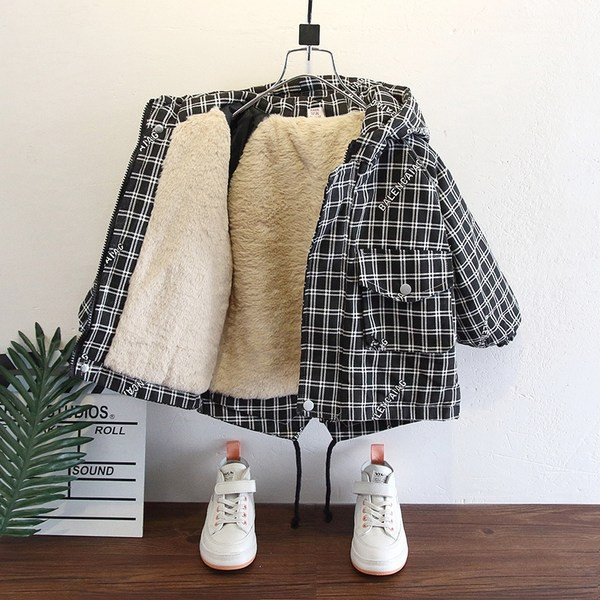 Napi gyermekkabát meleg béléssel és zsebekkel