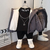 Napi kabát fiúknak kapucnival és meleg béléssel