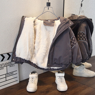 Napi kabát fiúknak kapucnival és meleg béléssel