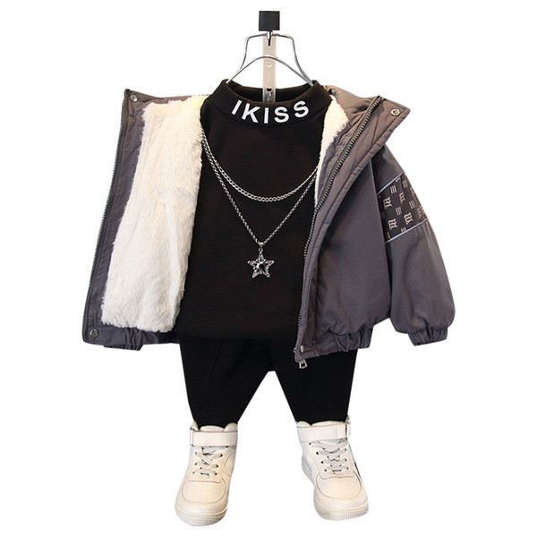 Napi kabát fiúknak kapucnival és meleg béléssel