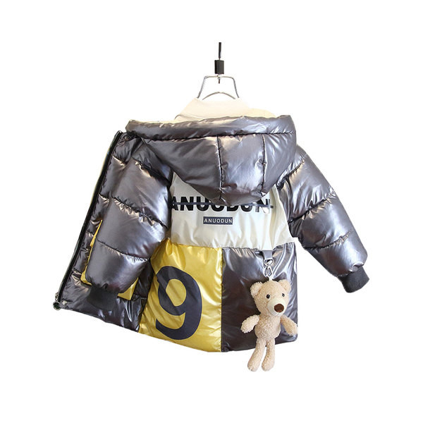 Gyermek téli kabát kapucnival és 3D elemmel