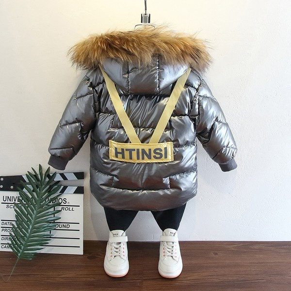 Téli gyerek melegítő, hátoldalán felirattal