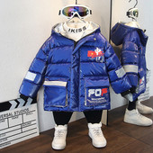 Gyerek téli kabát fiúknak kapucnival és feliratokkal